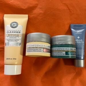 IT Cosmetics Skincare Set - Travel Sizes